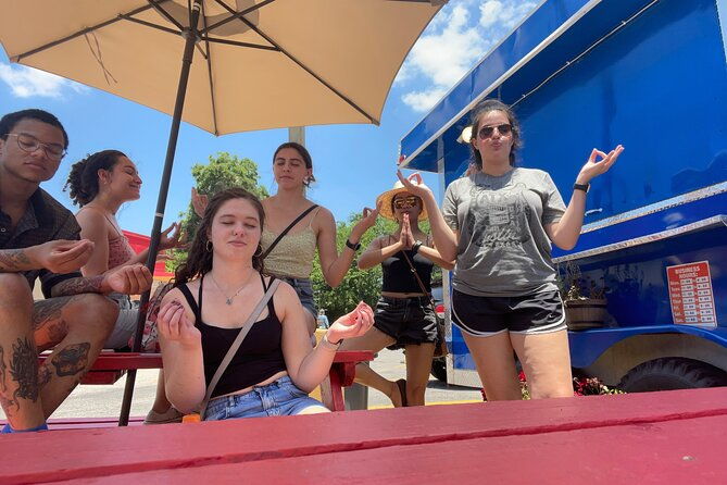 honolulu-hustle-scavenger-hunt