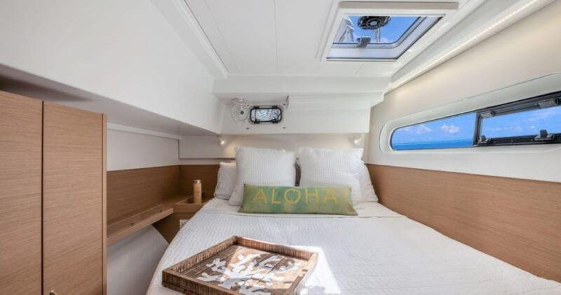 honolulu-island-jewel-luxury-catamaran-charter