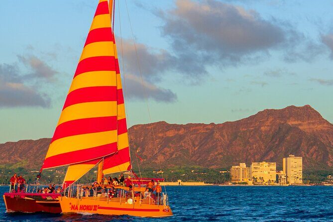 Honolulu Sunset Sail from Kewalo Harbor Including Drinks - An In-Depth Look at the Experience
