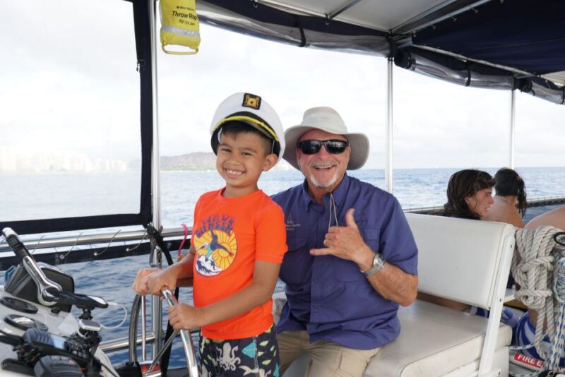 honolulu-waikiki-turtle-canyon-snorkeling-and-swimming-tour