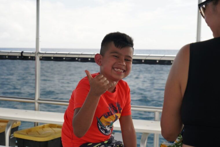 honolulu-waikiki-turtle-canyon-snorkeling-and-swimming-tour