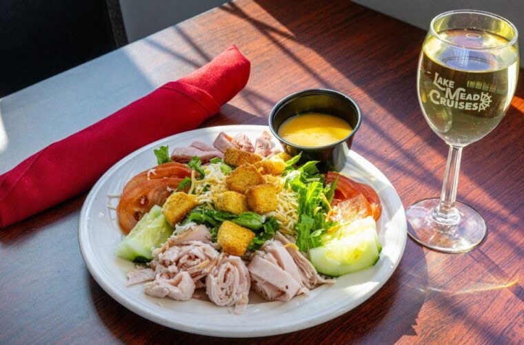 hoover-dam-90-minute-midday-sightseeing-cruise