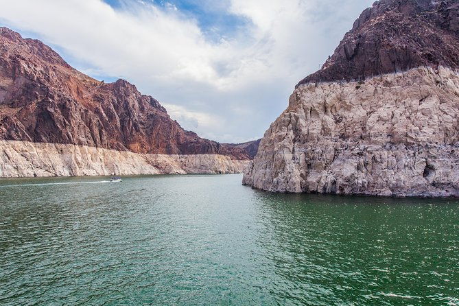 hoover-dam-tour-from-las-vegas
