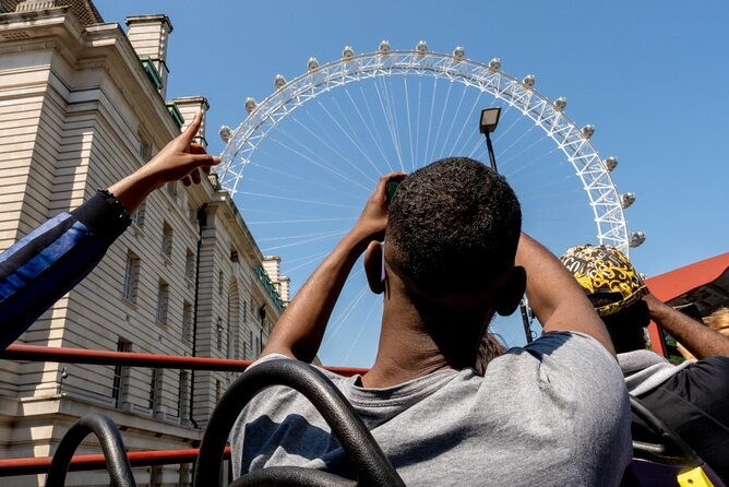 hop-on-hop-off-bus-tour-24h