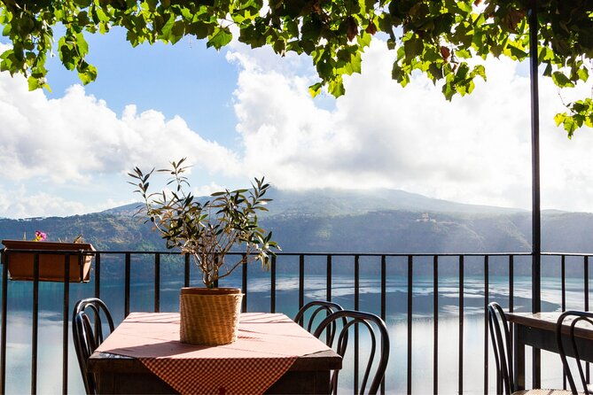 hop-on-hop-off-castelli-romani-from-rome-tour-2