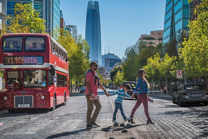 hop-on-hop-off-city-tour-santiago-1-day-plus-edition