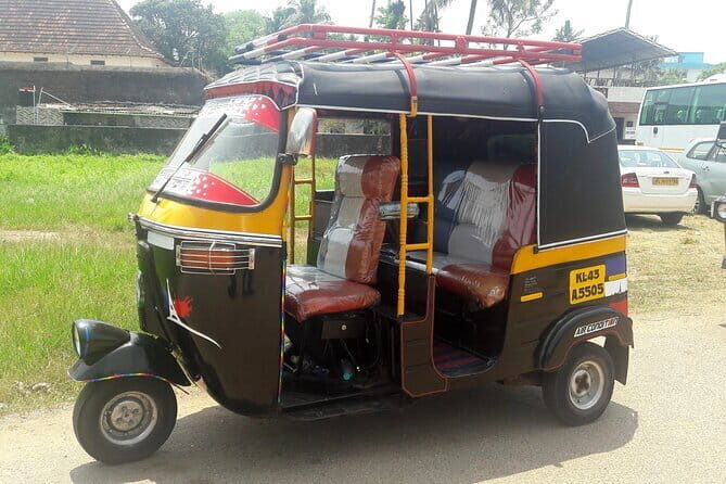 Hop On Hop Off Kochi in transport of Kochi: Tuk Tuks & Omni Buses - Value and Practicality