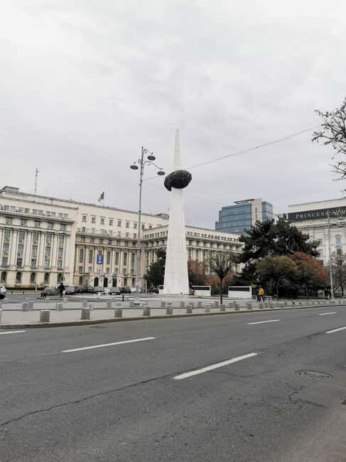 Hop-on Hop-off minibus Tour of Bucharest & Village Museum - Practical Tips for Travelers
