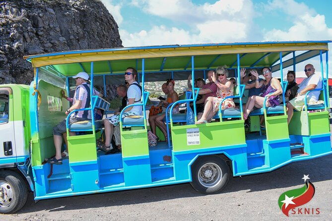 hop-on-hop-off-tour-air-con