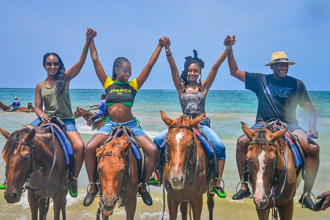 horse-back-riding-dunnsriver-falls-climb-from-montego-bay