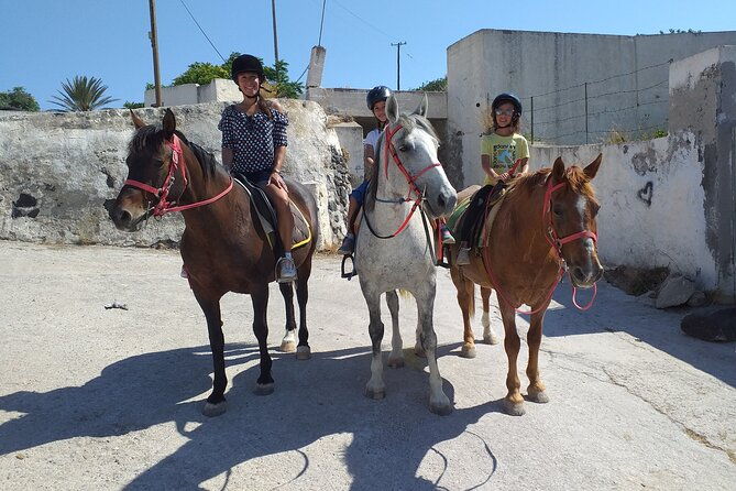 horse-riding-explore-secret-thera