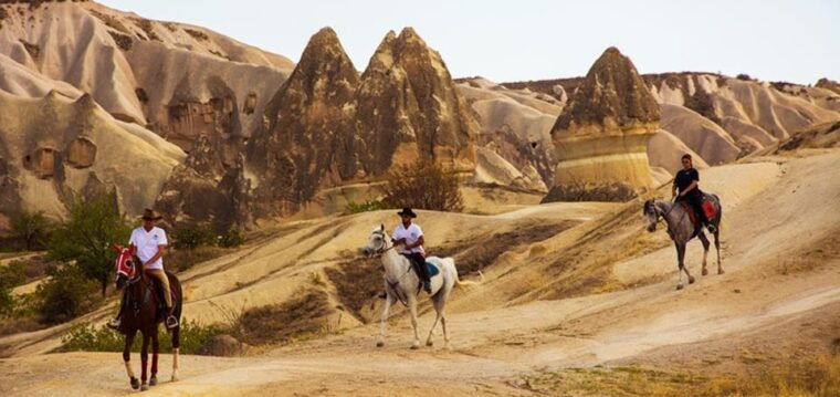 horse-riding-in-cappadocia-3