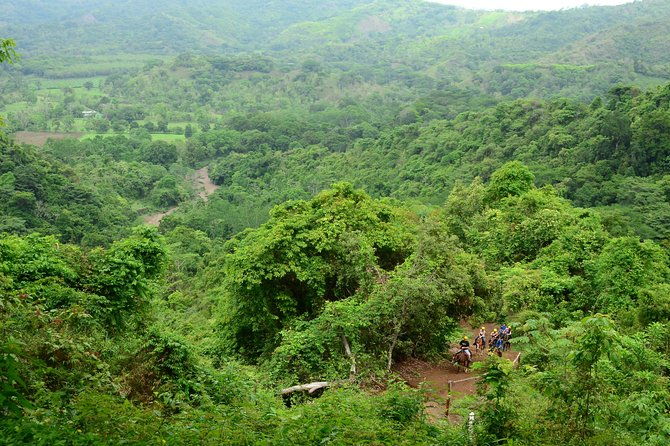 horseback-and-waterfalls-adventure-in-jaco-with-pick-up