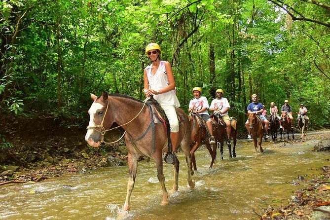 horseback-natural-pool-adventure-in-jaco-beach-and-los-suenos