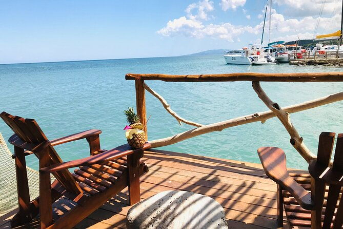 horseback-ride-and-swim-with-catamaran-cruise-and-zipline