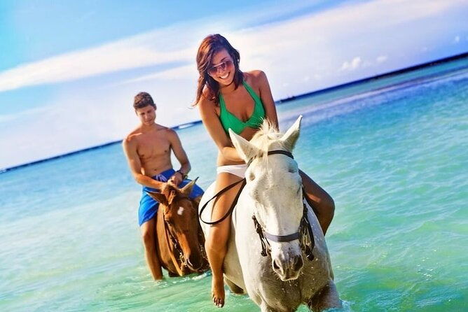 horseback-ride-n-swim-dunns-river-falls-from-montego-bay