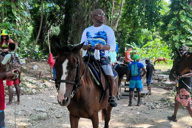 horseback-riding-adventure-in-jamaica