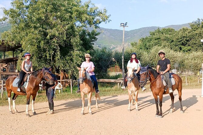 horseback-riding-and-aperitif-2-hours-for-beginners-2