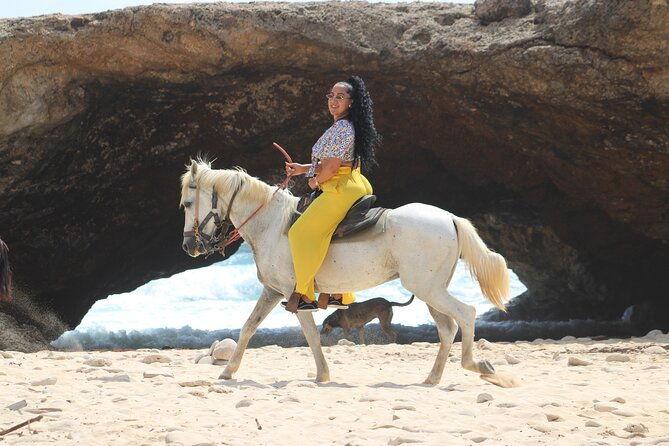 horseback-riding-and-natural-pool-adventure-in-aruba
