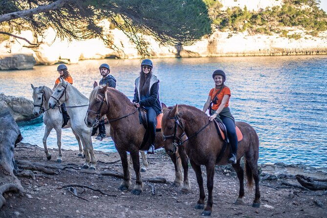 horseback-riding-in-cala-mitjana-menorca-spain