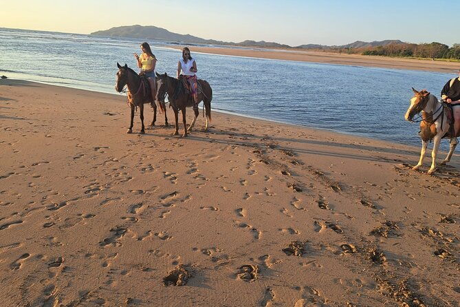 horseback-riding-in-tamarindo-beach