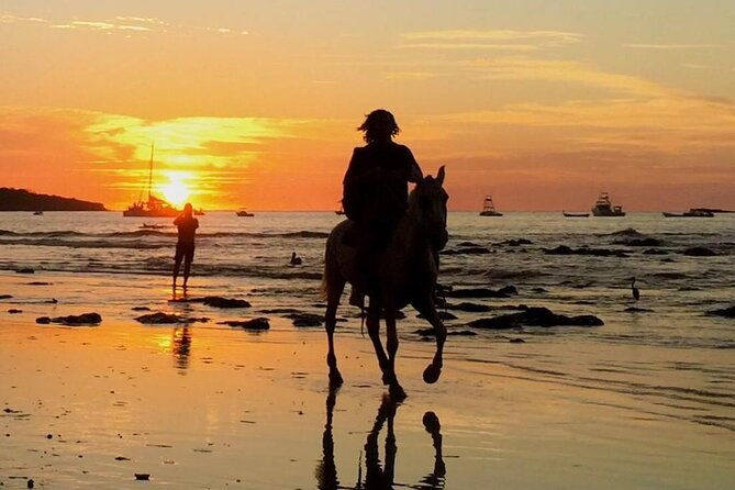 horseback-riding-in-tamarindo-beach