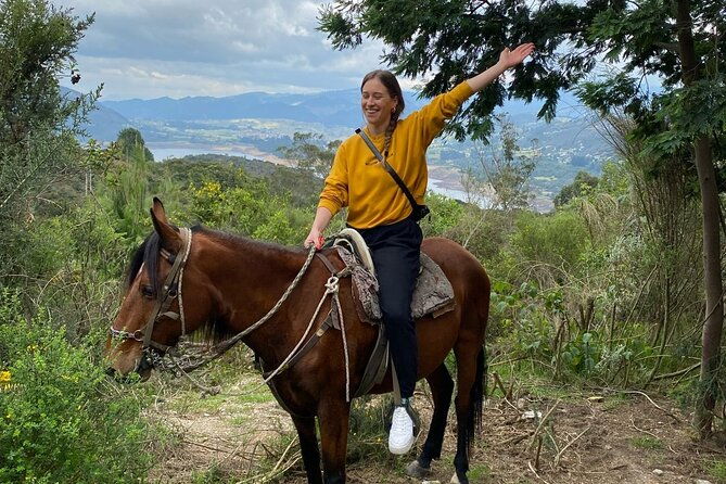 horseback-riding-in-the-andes-mountains
