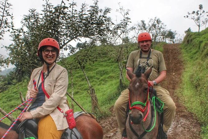 horseback-riding-in-visita-nomada