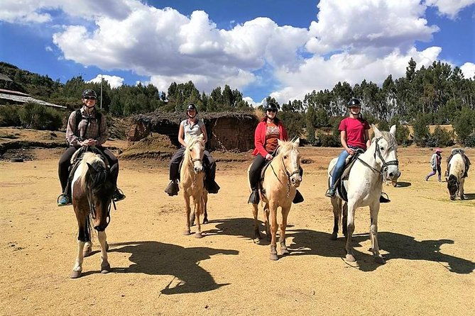 horseback-riding-mystic-tour-temple-of-the-moon-and-chacan-mountain