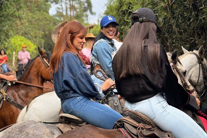 horseback-riding-near-medellin