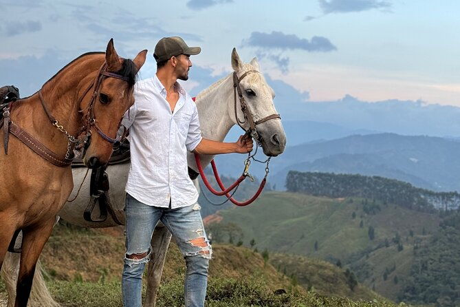 horseback-riding-near-medellin