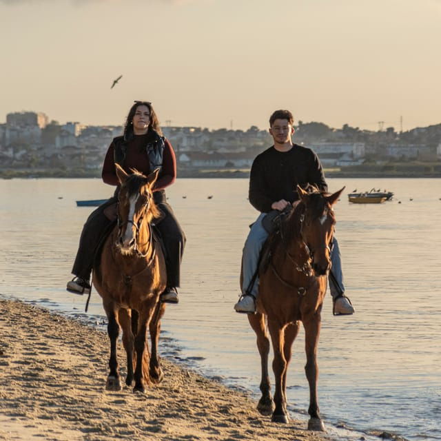 horseback-riding-on-the-beach-at-sunset