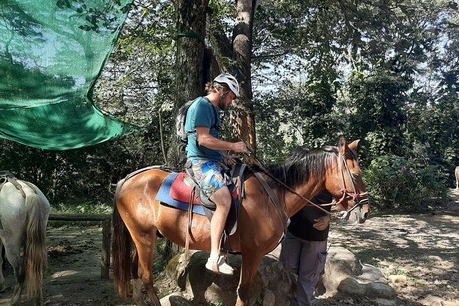 horseback-riding-on-the-beach