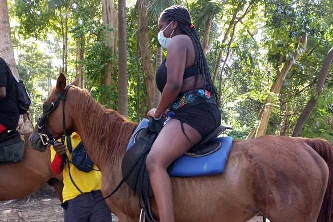 horseback-riding-plus-dunns-river-falls-combo-private-tour