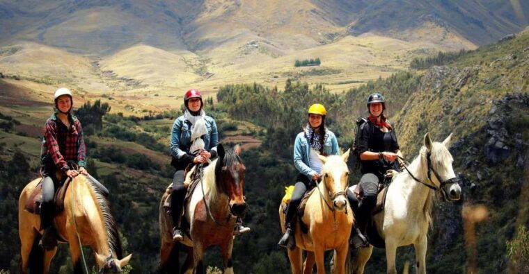 horseback-riding-to-the-temple-of-the-moon-and-chacan-hill