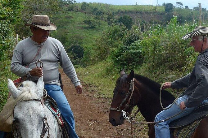 horseback-riding-tour-and-visit-to-tablon-chaquira-pelota-and-purutal