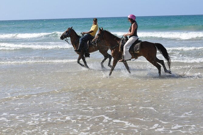 horseback-riding-tour-on-the-beaches-of-punta-cana-2