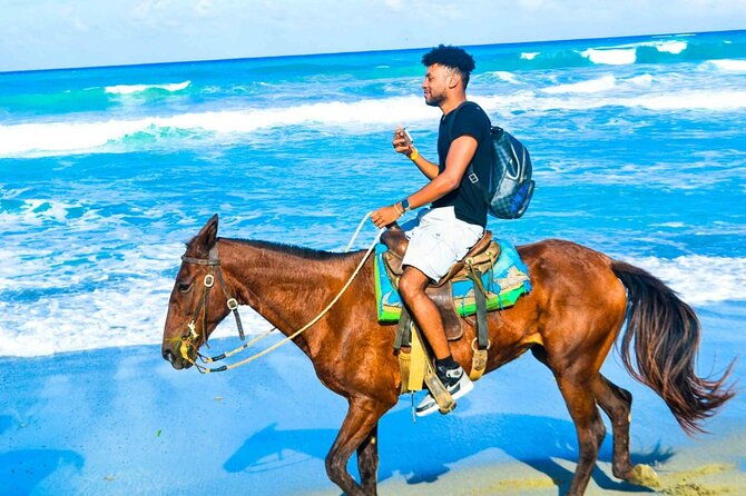 horseback-riding-tour-uvero-alto-beach-punta-cana