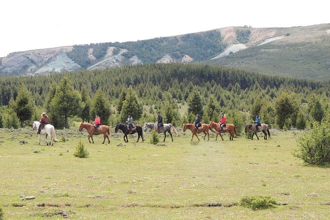 horseback-riding-with-asado-in-san-carlos-de-bariloche-argentina