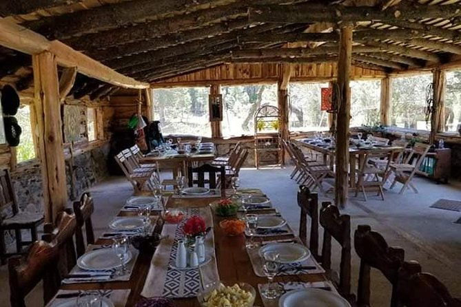 horseback-riding-with-asado-in-san-carlos-de-bariloche-argentina
