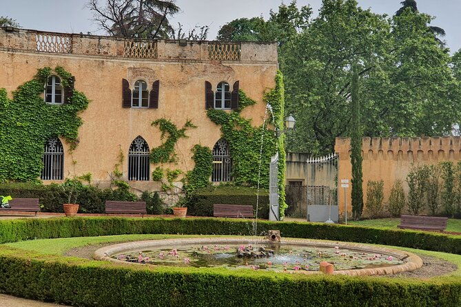 horta-labyrinth-walking-tour-in-barcelona