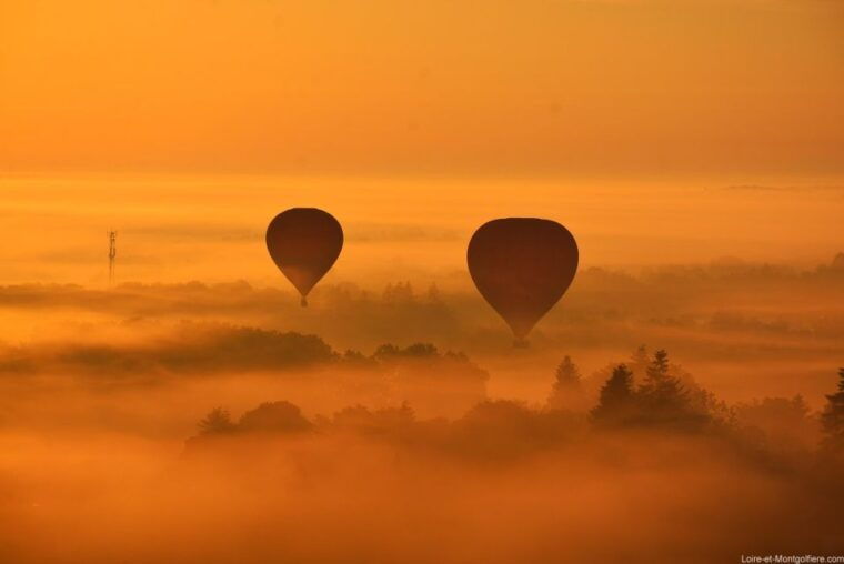 hot-air-balloon-flight-above-the-castle-of-chenonceau