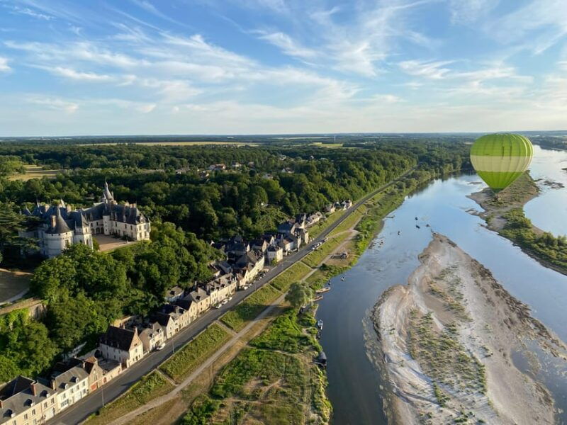 hot-air-balloon-flight-chambord-chenonceau-cheverny-blois