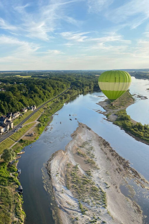 hot-air-balloon-flight-chambord-chenonceau-cheverny-blois