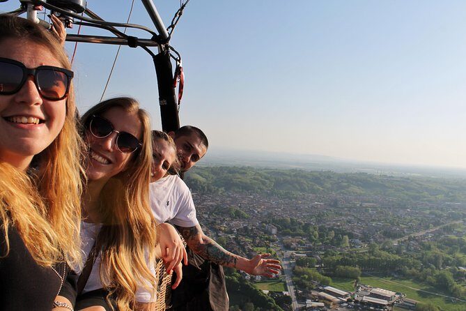 Hot air balloon flight Milan Monday-Friday - The Price: Is It Worth It?