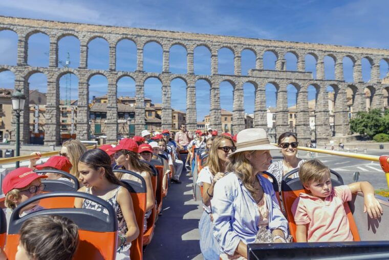 hot-air-balloon-over-segovia-hop-onhop-off-touristic-bus