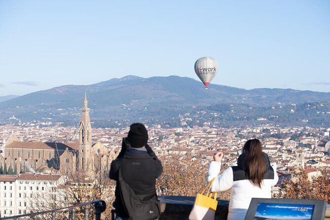 hot-air-balloon-ride-above-florence