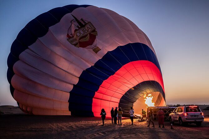 Hot Air Balloon Ride & In-flight Falcon Show including Transfers - An Overview of the Experience