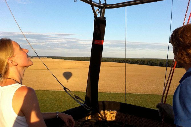 hot-air-balloon-ride-over-the-loire-valley-from-amboise-or-chenonceau