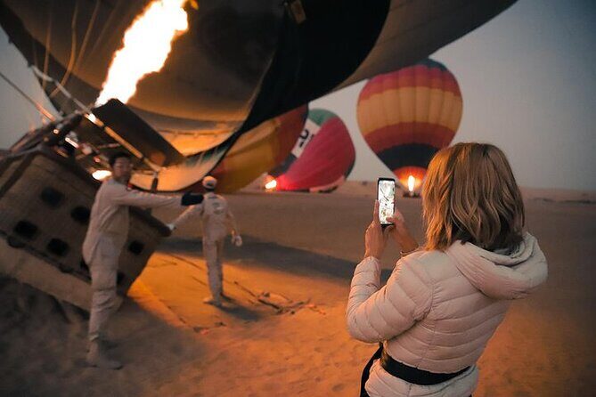 Hot Air Balloon Ride With Gourmet Breakfast and Falcon Show - FAQs